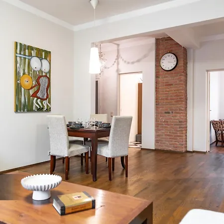 Apartment Elegant 2-bedroom In Kadriorg Reval