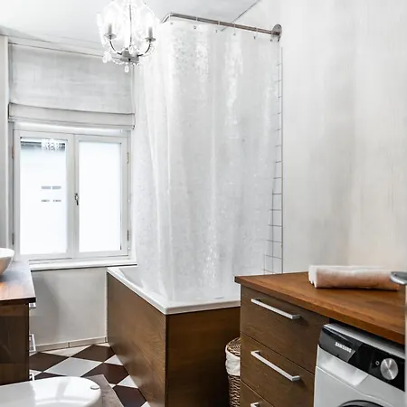 Elegant 2-bedroom In Kadriorg 公寓 *