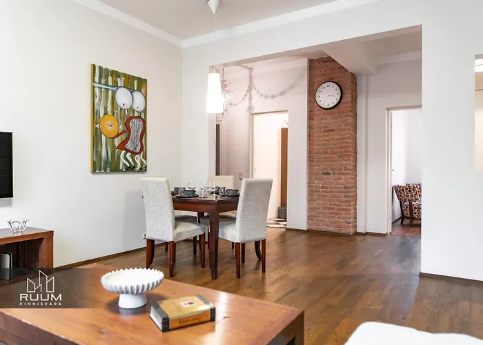 Διαμέρισμα Elegant 2-bedroom In Kadriorg Ταλίν