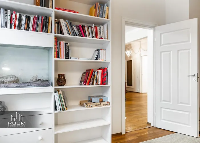 Elegant 2-bedroom In Kadriorg